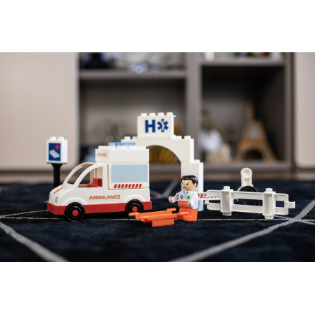 Klocki UNICO Karetka Ambulans 19 el. | klockiunico.pl